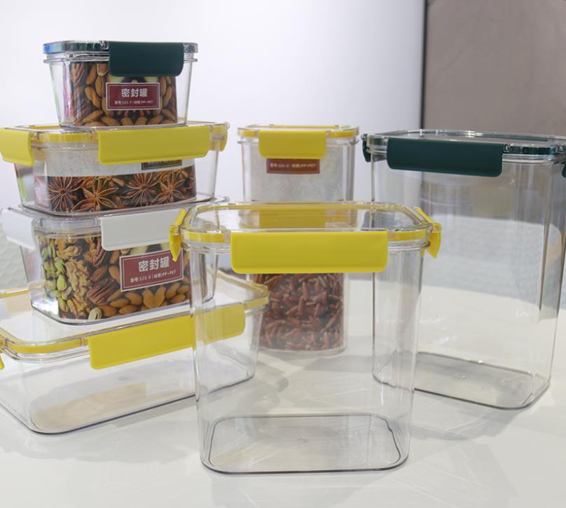 Stackable Kitchen Canisters Set Pack of 7 Clear Plastic Food Storage Jars Containers with Airtight Lid